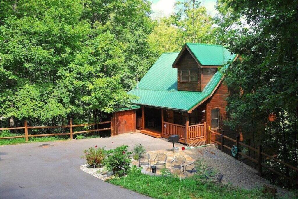 Brave Eagle Cabin Sevierville Δωμάτιο φωτογραφία